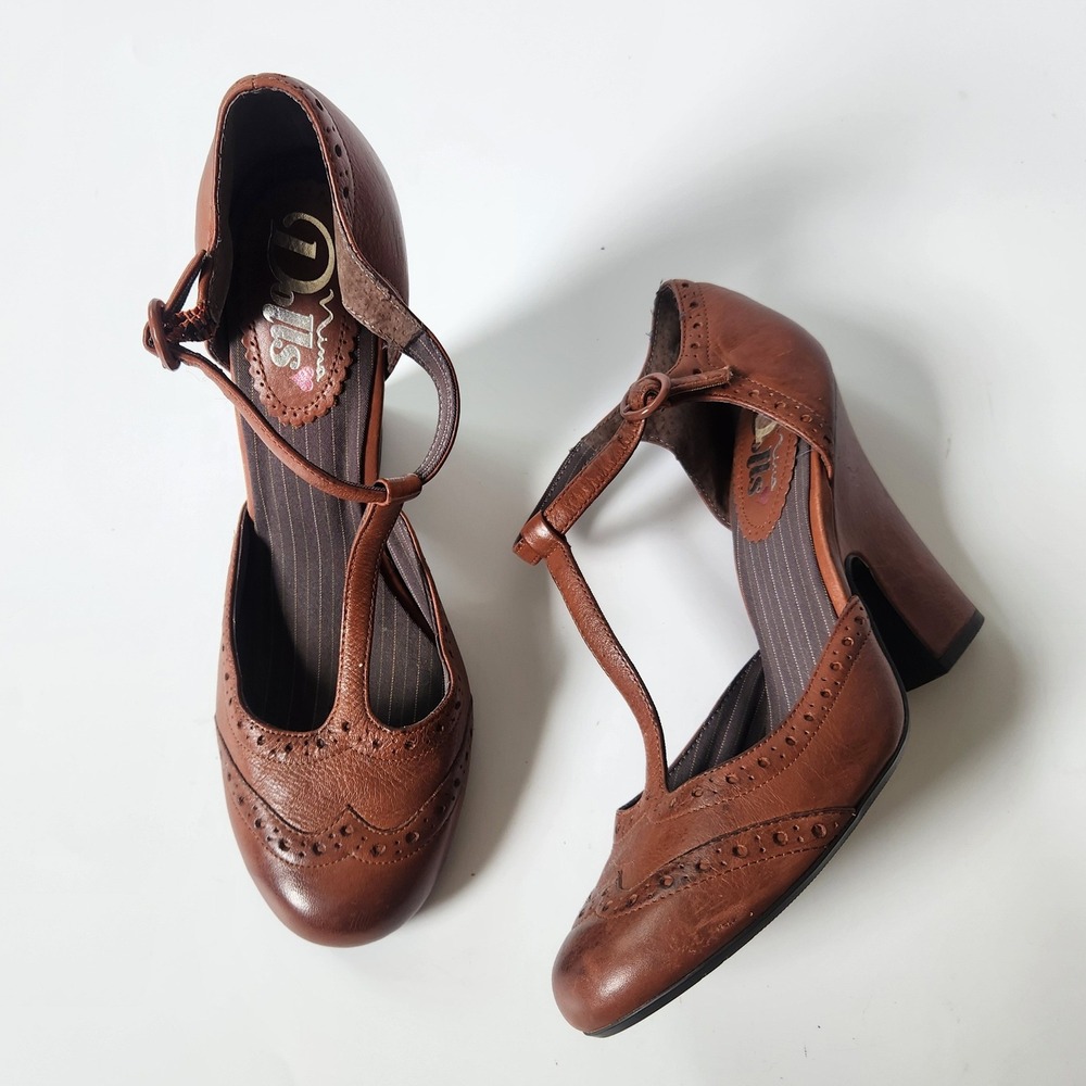Vintage Nina Dolls T Strap Leather Heeled Mary Janes 8 Brown Brogue Wingtip 90s